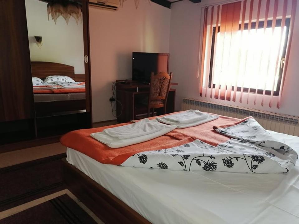 Sulentic Sobe I Restoran Bed and Breakfast Virovitica Exterior foto